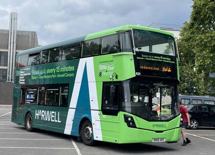 Thames Travel Harwell Connector Volvo B5TL Wright Streetdeck 621